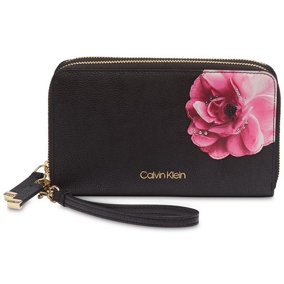 Calvin Klein Travel Wallet - Picture 1 of 5